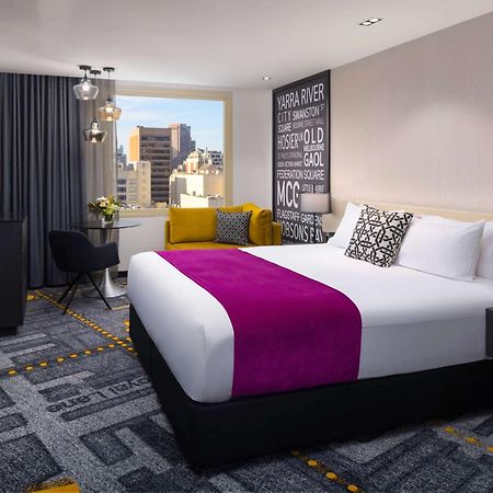 Pullman Melbourne City Centre Экстерьер фото A room at the hotel