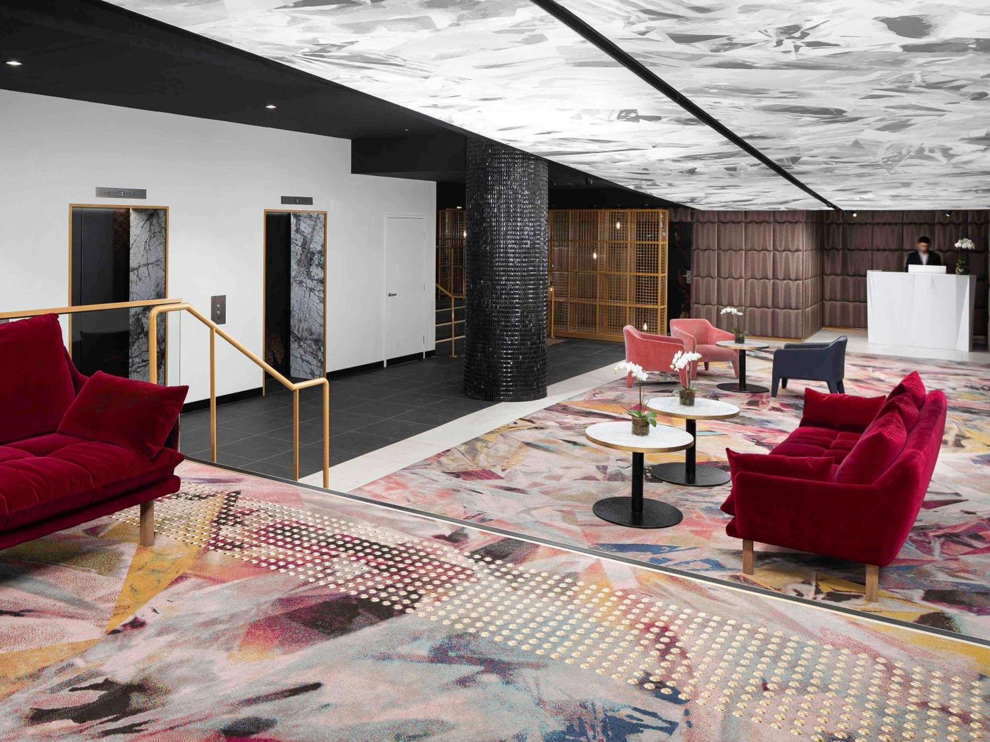 Pullman Melbourne City Centre Экстерьер фото The lobby of the hotel