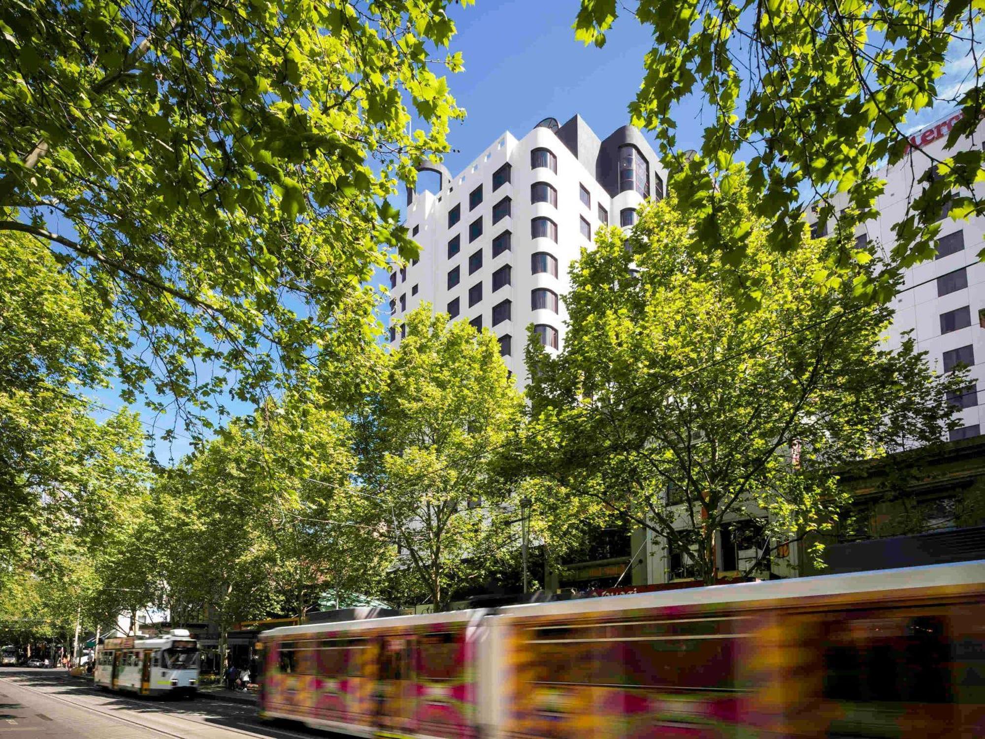 Pullman Melbourne City Centre Экстерьер фото The proposed tram interchange at the north-east corner of the station