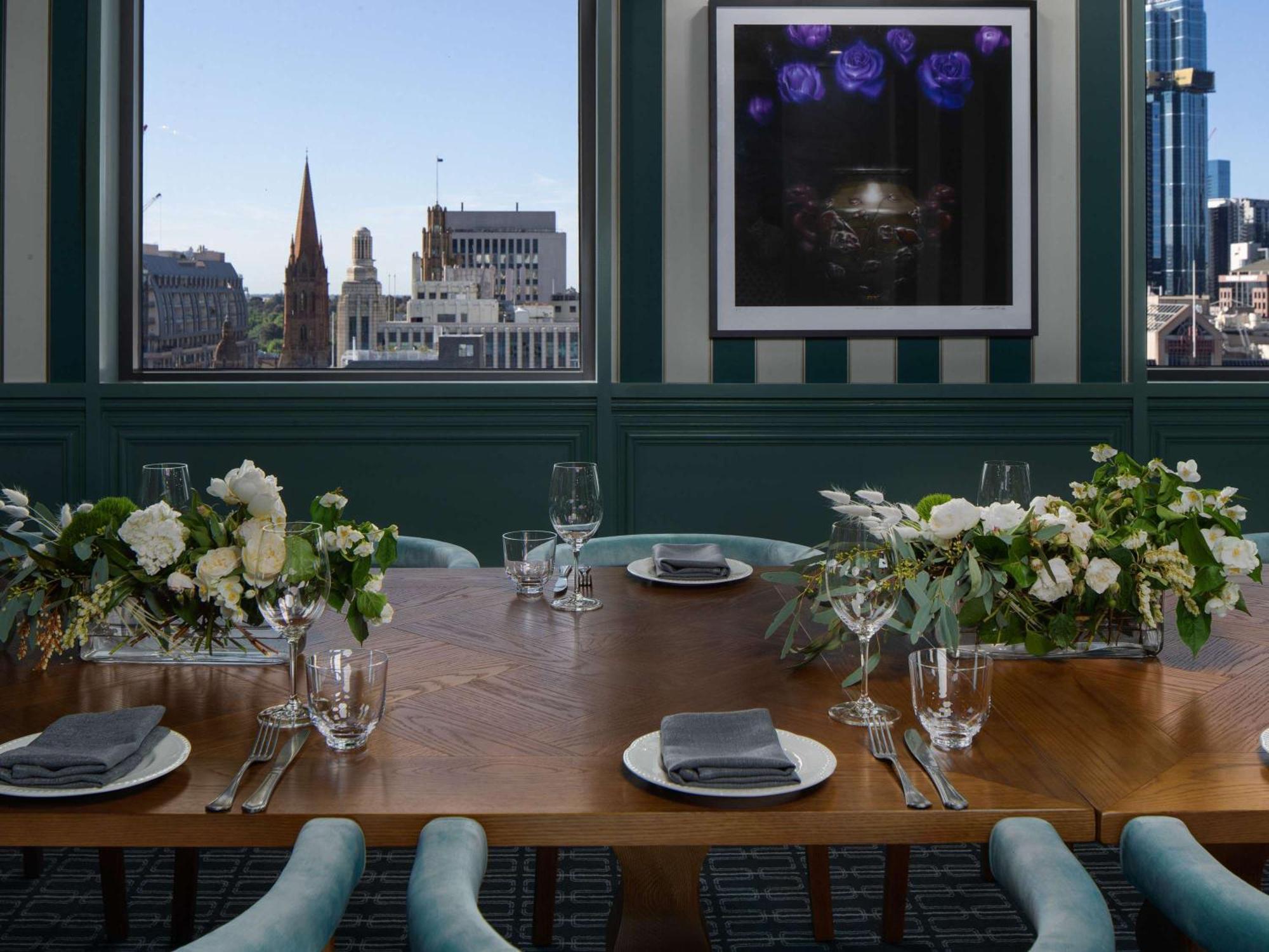 Pullman Melbourne City Centre Экстерьер фото The Club's private dining room