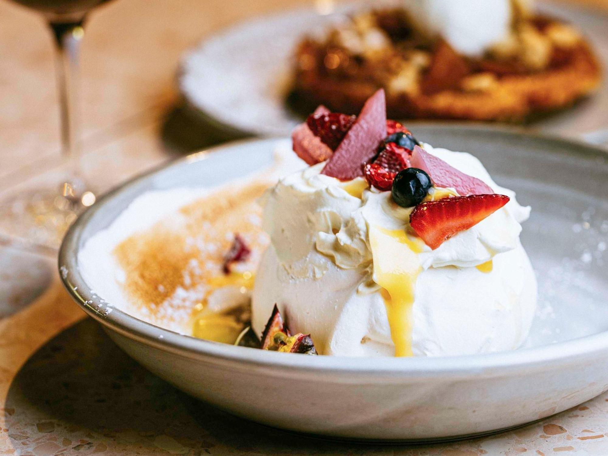 Pullman Melbourne City Centre Экстерьер фото A dessert